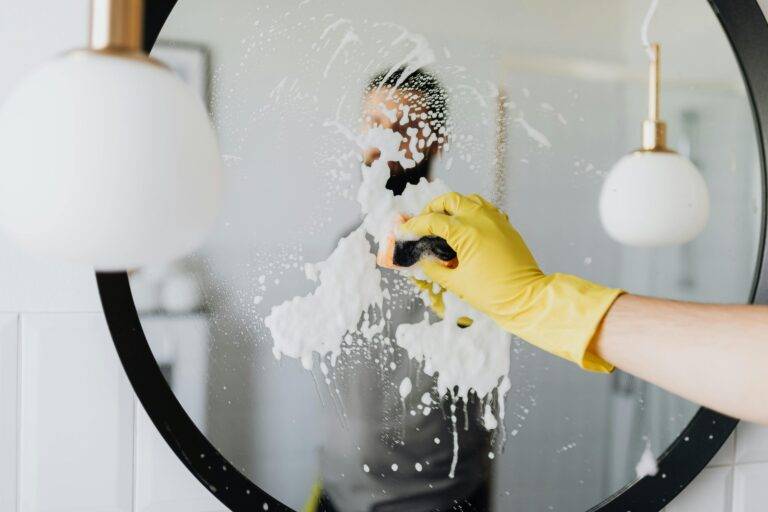 Best Glass Cleaners for a Streak-Free Shine at Home